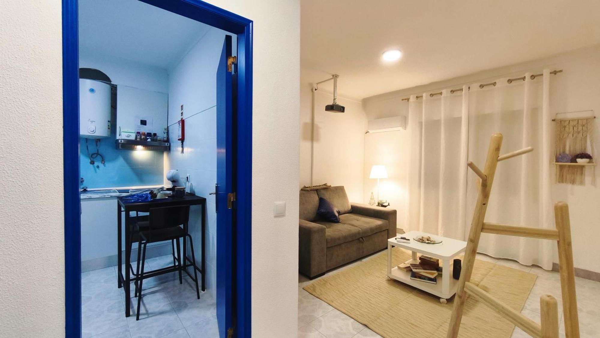 The Whale Beach House Atouguia Da Baleia Bagian luar foto