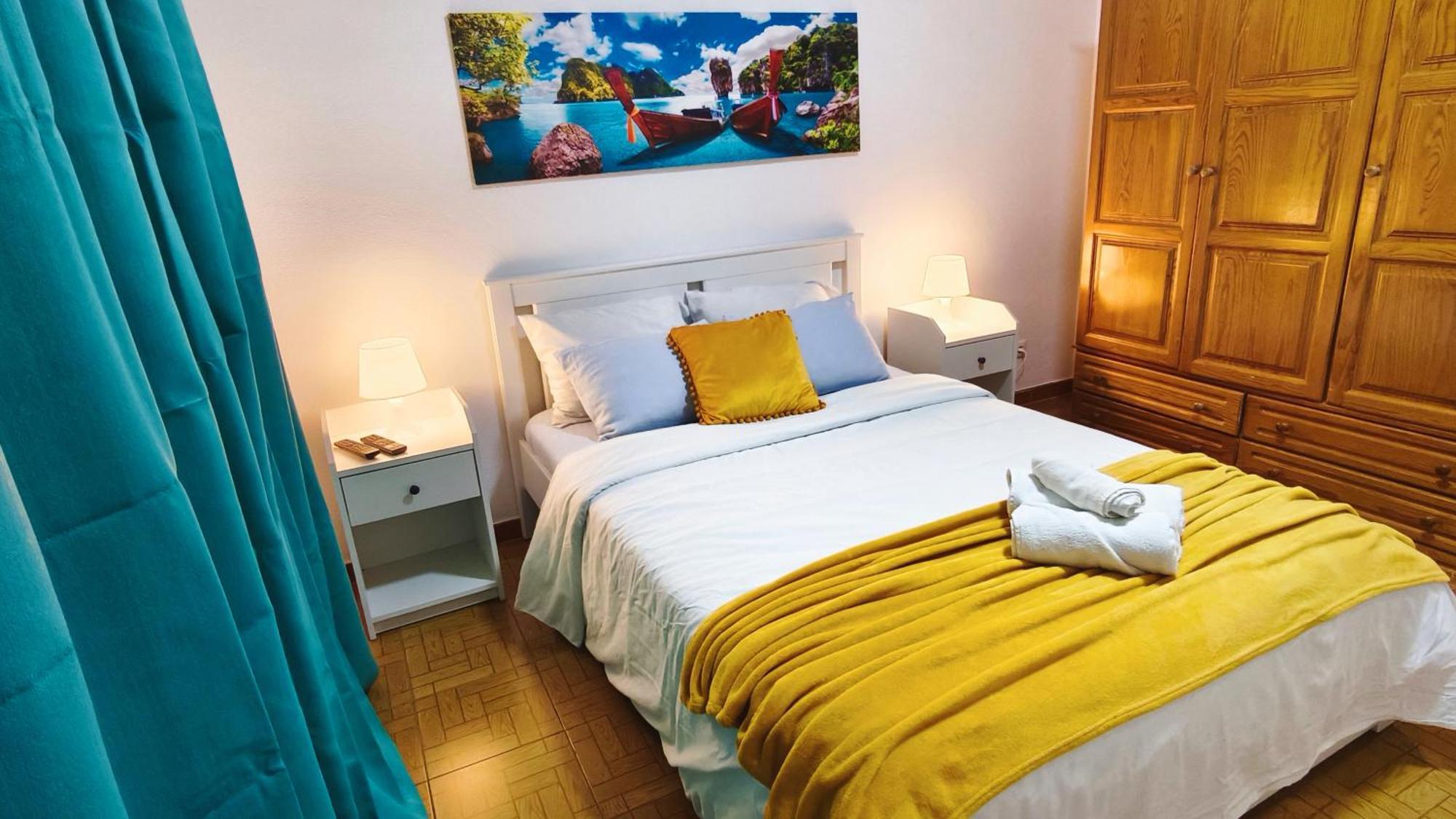 The Whale Beach House Atouguia Da Baleia Bagian luar foto